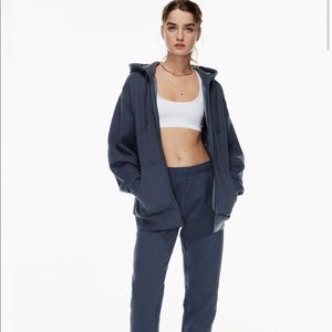 Aritzia Cozy Fleece Boyfriend Fleece Worn twice
